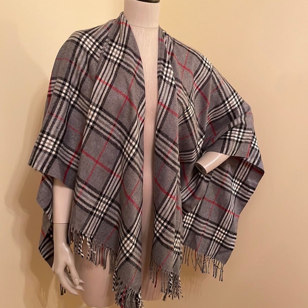 NWT Classic Plaid Shawl